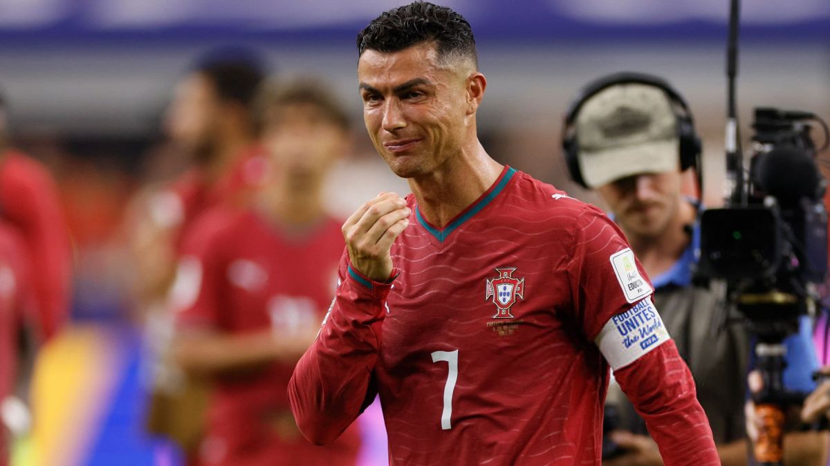 اشکهای رونالدو بعد از حذف پرتغال مقابل اسپانیا