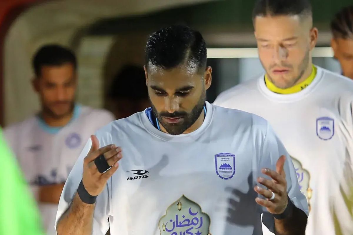 سعید محمدیفرد در چادرملو ماندنی شد (عکس)