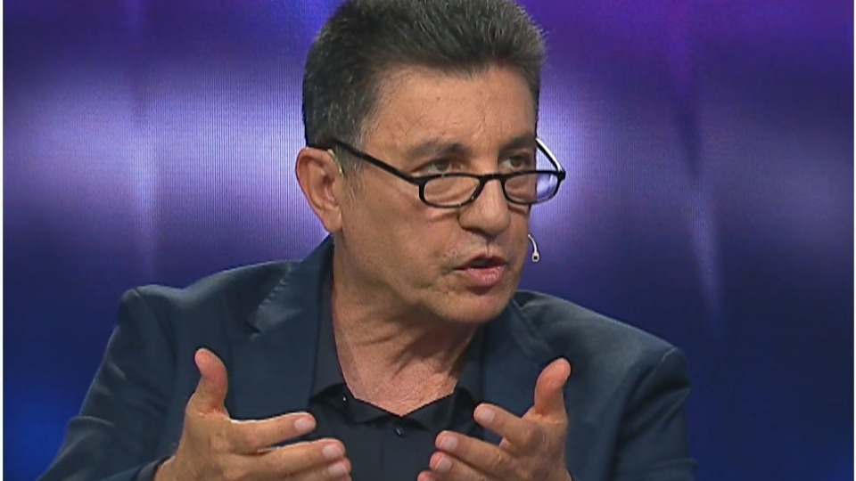 انتقاد امیر قلعه نویی از وضعیت بدنی بازیکنانی که در لیگ امارات بازی می کنند