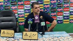 استحقاری مربی نفت و گاز: در خط حمله مشکل گلزنی داریم
