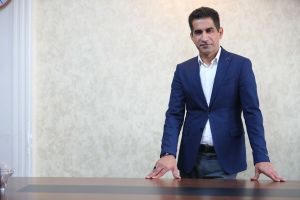 کامرانیفر رای آوردن من مهم نیست