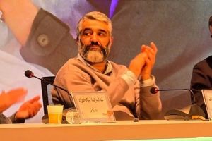 وکیل پژمان جمشیدی تکذیب کرد؛ 99 ضربه شلاق صحت ندارد
