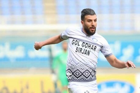 خانزاده به نظر من با امیر قلعهنویی مشکل دارند