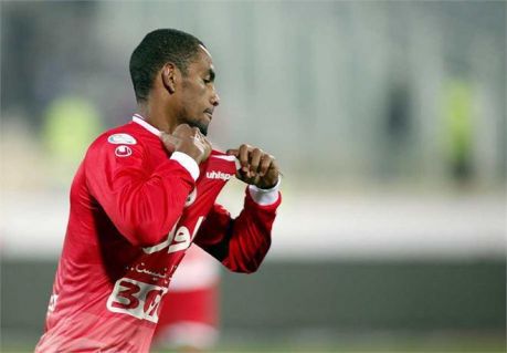 توافق اولیه پرسپولیس با جری بنگسون