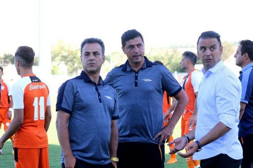 مدیر بادران بازی با گسترش باید 3-0 شود