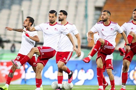 باشگاه تراکتور با چشم و گوش باز و دهانِ بسته تا آخر فصل پیش میرویم