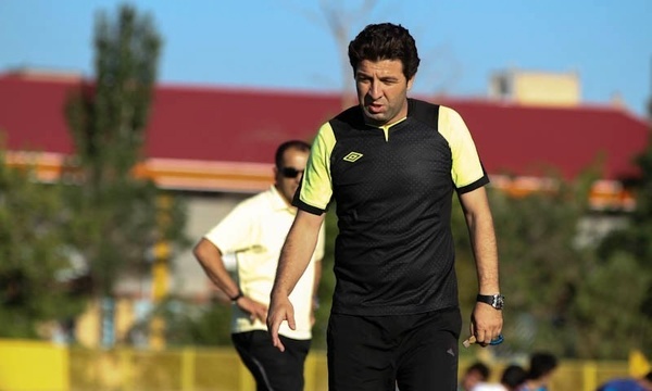 سرمربی امید پرسپولیس رفتار برخی بازیکنان مثل چاله میدانی است