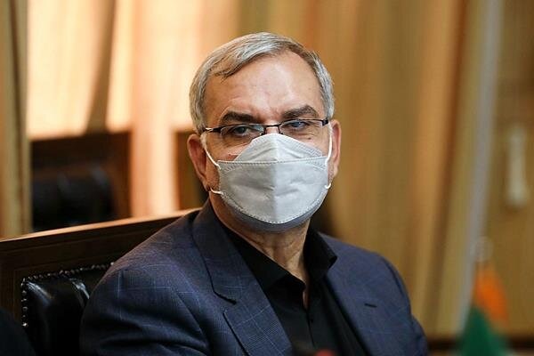 وزیر بهداشت ۹۰ درصد بستریهای اُمیکرون واکسن نزدهاند مردم برای تزریق دز سوم مراجعه کنند