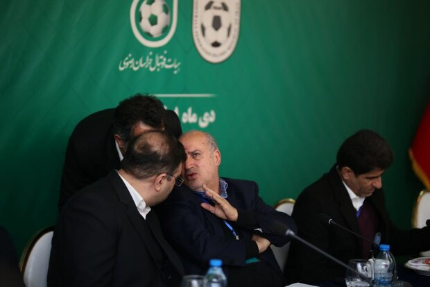 رئیس فدراسیون فوتبال مشکل مالی داریم