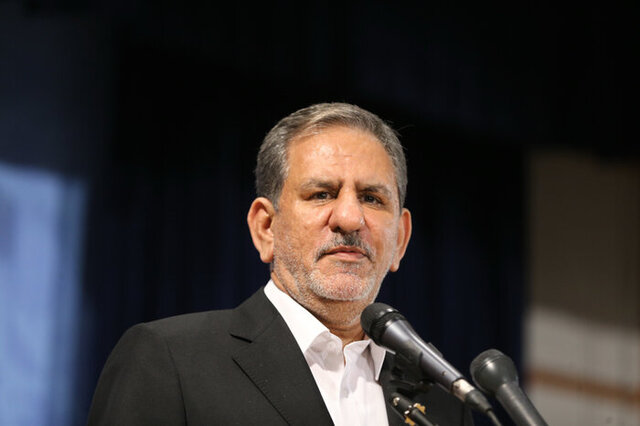 واکنش جهانگیری به حضور زنان در ورزشگاه