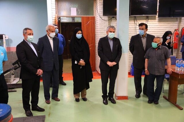 صالحیامیری سازمان برنامه و بودجه ۳ و نیم میلیارد به قهرمانان کمک میکند