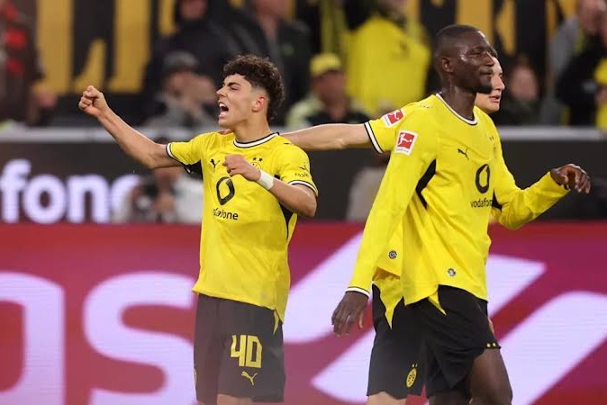 دورتموند ۳-۲ فرانکفورت؛ کامبک زردها در شب وداع با اسطورهها