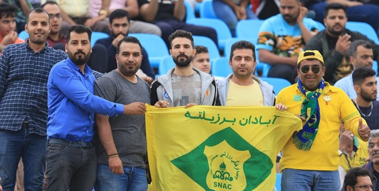 حاشیه دیدار صنعت نفت و ماشینسازی استقبال کم تماشاگران و خاموشی اسکوربورد ورزشگاه تختی