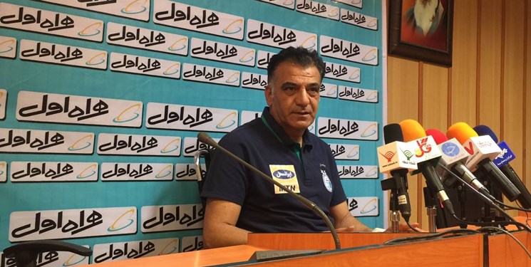 طاهری بازیکن خارجی مدنظر سایپا نیست تا دو سال چشم به بالای جدول نداریم