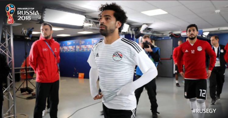لنز دوربین ها روی الهه فوتبال مصر عکس