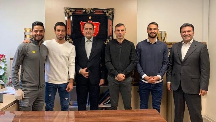 واکاوی ماجرای درخواست رسول پناه از هفت بازیکن اسمی پرسپولیس؛ چرا باید 40 درصد قراردادشان را ببخشند