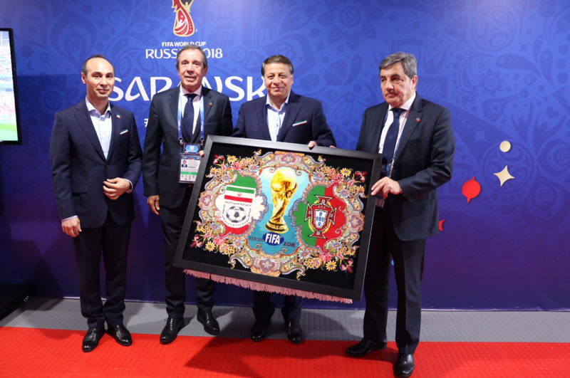 فرش دستباف به رییس فدراسیون فوتبال پرتغال اهدا شد