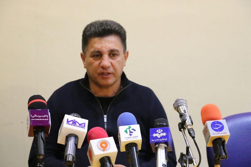 قلعه نویی: شانس با ما همراه نیست/ تیمی که الهلال را میبرد، تیم خوبی است