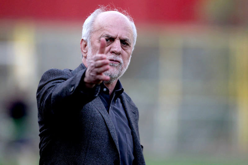 خوردبین : «جونیور» در حد پرسپولیس نیست/ بیرانوند حاشیههایش را کمتر کند