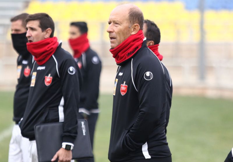 اعلام زمان نشست خبری سرمربیان پرسپولیس و ذوبآهن