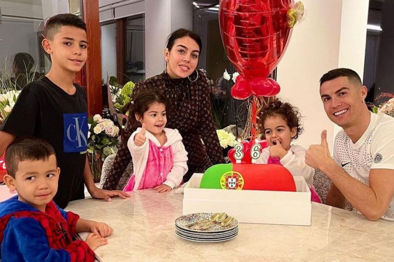 نزدیکتر شدن رونالدو به رویای هفت فرزند؛ بچه بعدی در راه است!