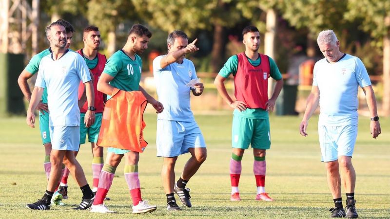 اتفاق عجیب در تیم ملی امید؛ مهدویکیا حقوق همکاران خارجیاش را از جیب داد!
