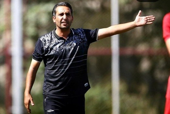 سرمربی امید پرسپولیس: استقلال و پرسپولیس سه بازی سنگین پیشرو دارند تا روز آخر میجنگیم و تلاش میکنیم
