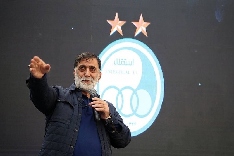 آجورلو از قربانزاده، شکایت کرد!