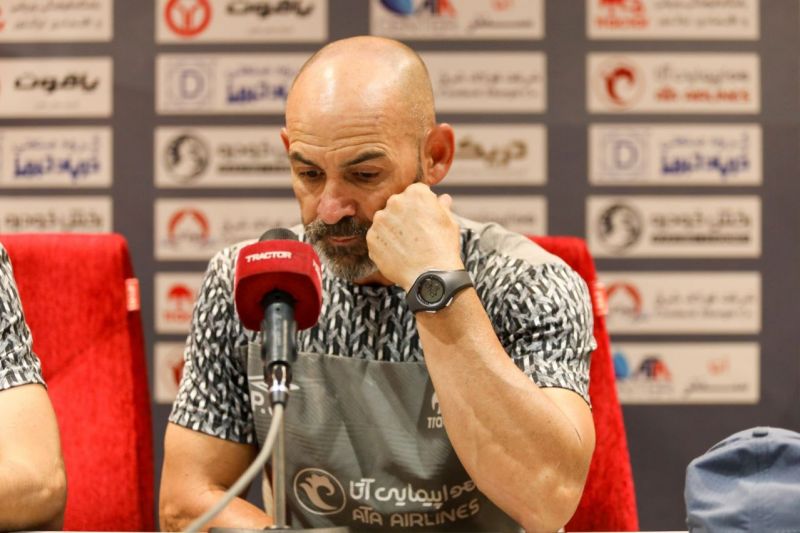 خمز: تمامی بازیها در لیگ ایران سخت هستند/ ذوبآهن کارش را بلد است
