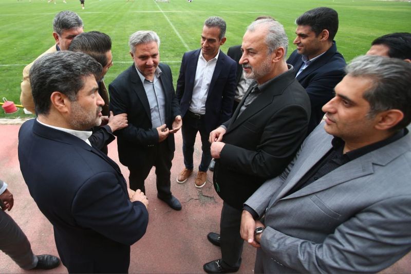 وقتی درویش، کم شدن قراردادهای بازیکنان استقلال را درک نمیکند!