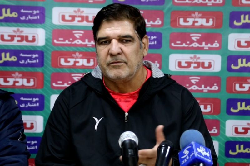 مهاجری: هدف ما در شمس آذر بقا در لیگ نیست؛ اهداف بزرگتری داریم و برای آن تلاش میکنیم