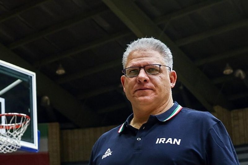 سرمربی تیم ملی بسکتبال: دستمان برای انتخاب بازیکن باز است