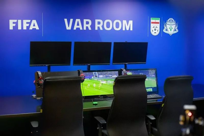 فولاد، مشتری جدید خرید VAR