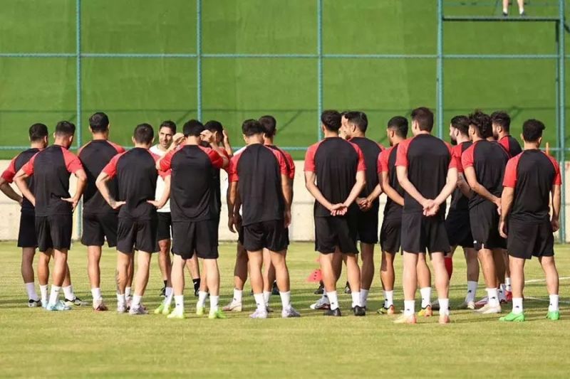 تمرین بارانی پرسپولیس با توصیههای آقا وحید