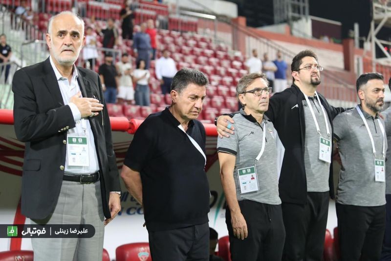 سوال روز/ افزایش کادر فنی تیم ملی ایران، اختلاف نظر را تشدید نمیکند؟