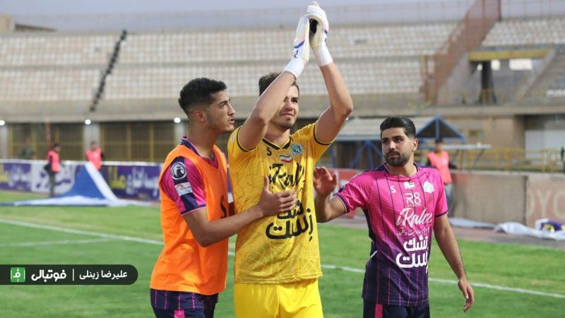 خلیفه جوان؛ دروازهبان آلومینیوم شاید به جام جهانی هم برسد!