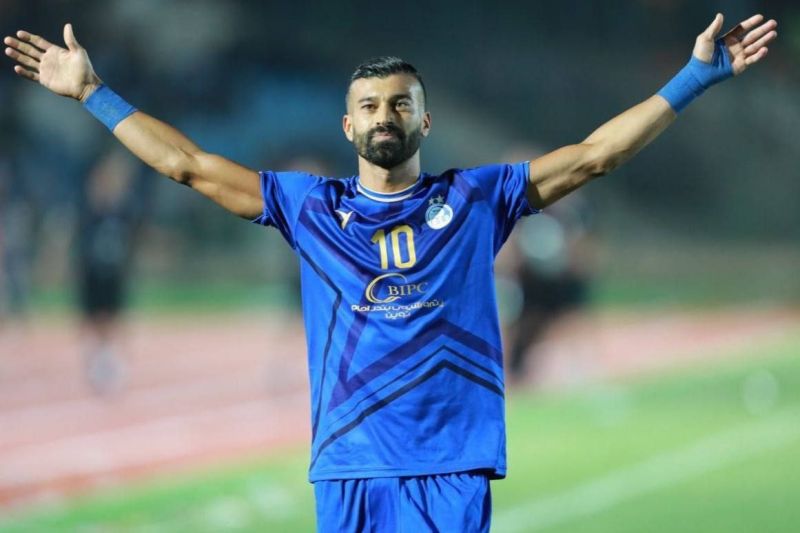 بازگشت رامین رضاییان به ترکیب اصلی استقلال رقم میخورد؟