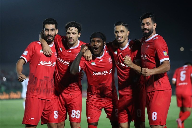 جلسه مهم مدیرعامل پرسپولیس با شکاری و بیفوما