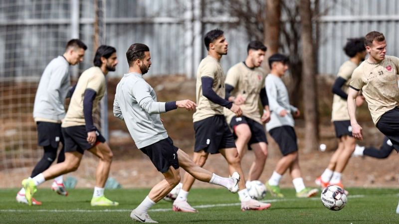 ضعف پنهان پرسپولیس در خط هافبک