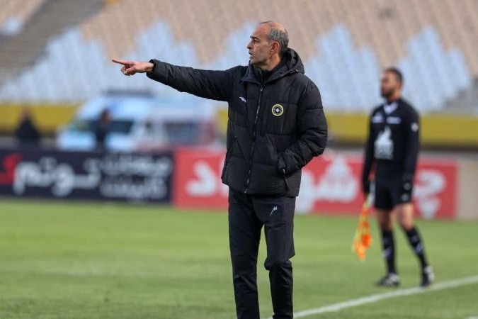 روزهای سخت محرم؛ دو جام پرید و فقط لیگ برتر ماند!