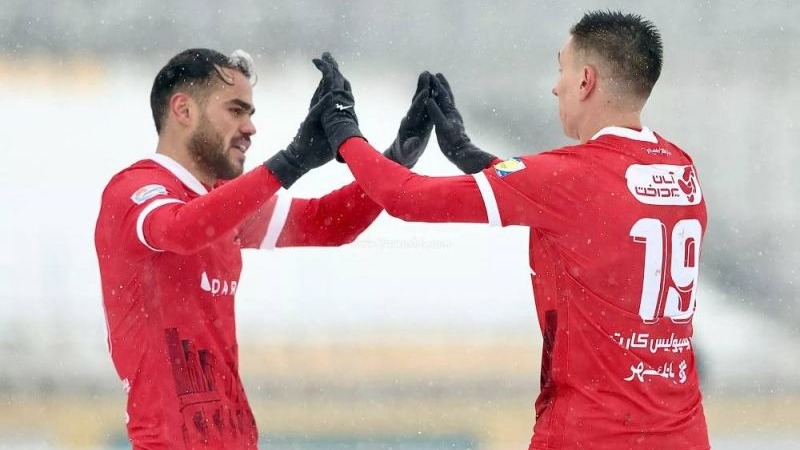 درخواست ناگهانی دو ازبک پرسپولیس: بگذارید قرضی جدا شویم!