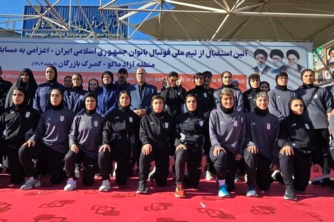 تبریزیها از بانوان فوتبالیست استقبال کردند