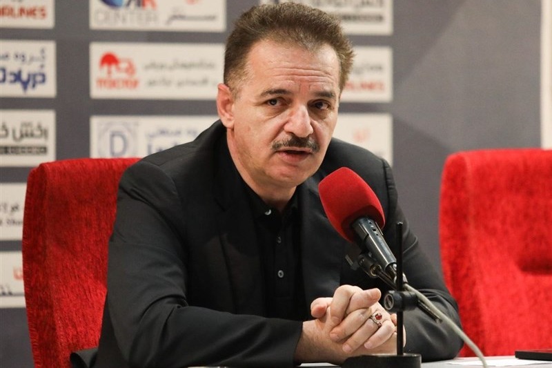 زنوزی موافق سرسخت برگزاری لیگ برتر حتی بدون خارجیها!
