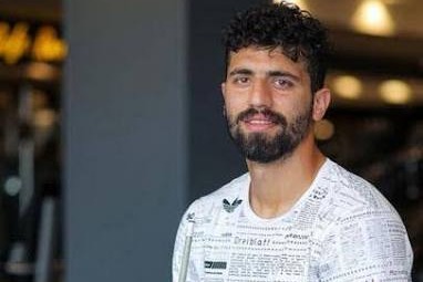 رونمایی رسمی باشگاه تراکتور از مدافع اسبق استقلال (عکس)