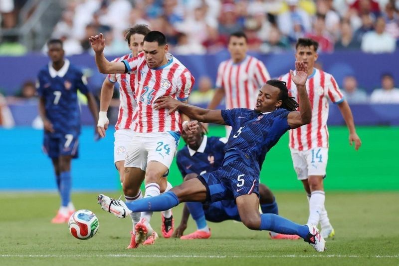 پاراگوئه 0-1 فرانسه؛ صعود خروسها به مرحله یک چهارم نهایی