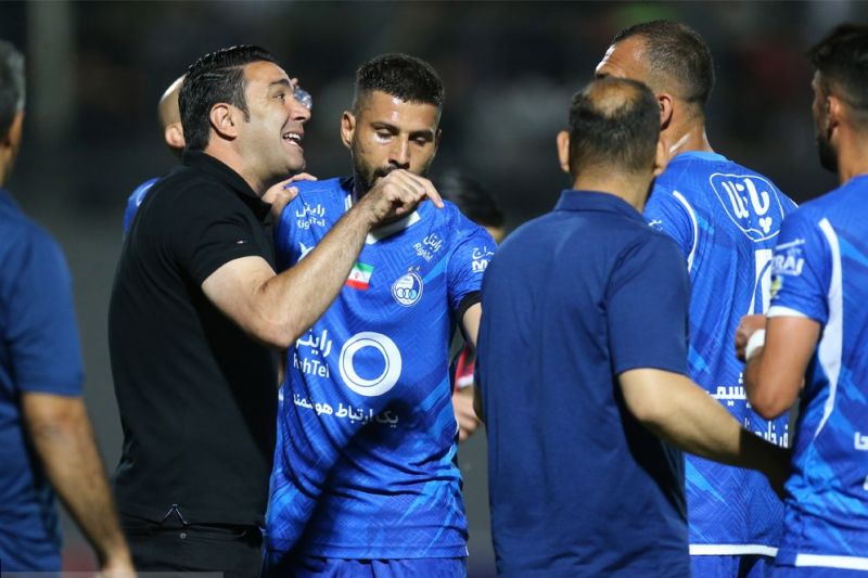 دنیای وارونه آقا جواد؛ در قهرمان نشدن آن استقلال، همه مقصر بودند جز نکونام!