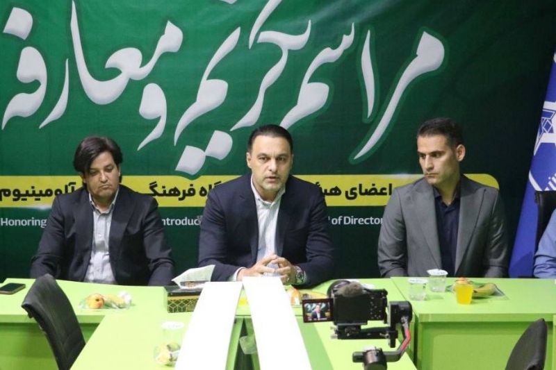 محمدی: برای انتخاب سرمربی گزینههای مختلفی را بررسی کردیم
