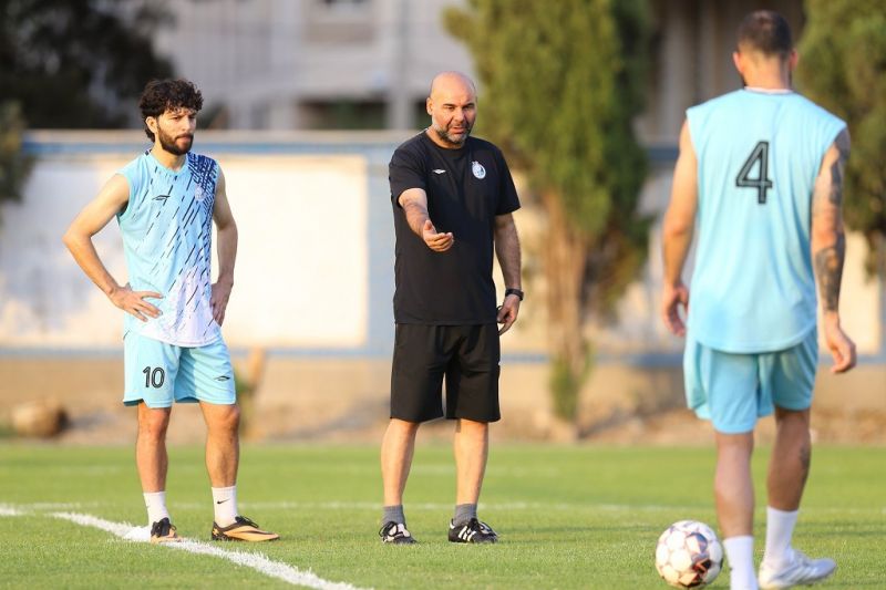 بحران هافبک وسط در استقلال
