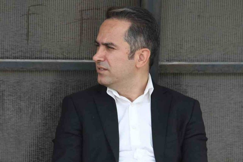 خطیر: نقد لازم است اما نباید تیم ملی را وارد بیثباتی کرد