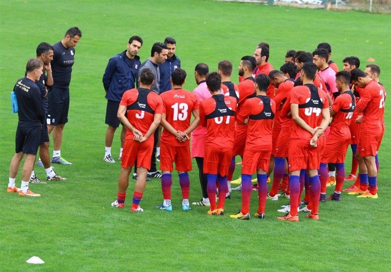 شکایت مدیر برنامه سینک از هافبک نساجی به کمیته اخلاق!